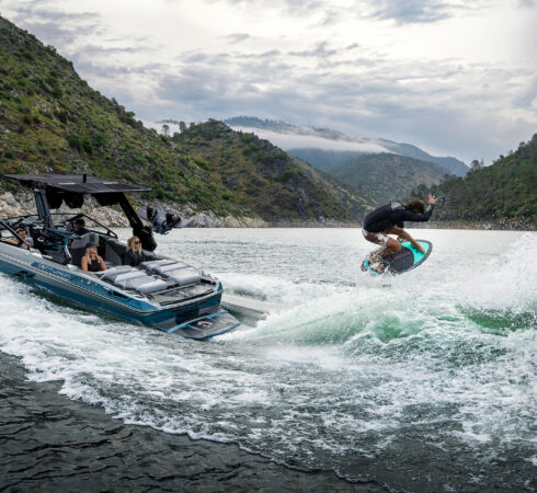 2026_Ri230_On-Water_7-490x450