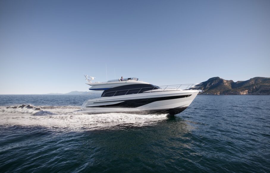 f55-exterior-cgi-running-white-hull-2-908x580